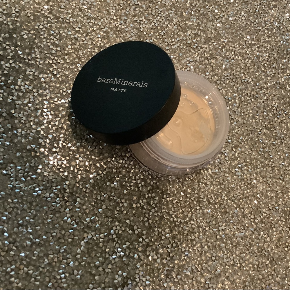 BareMinerals Matte Golden Fair 04 Foundation